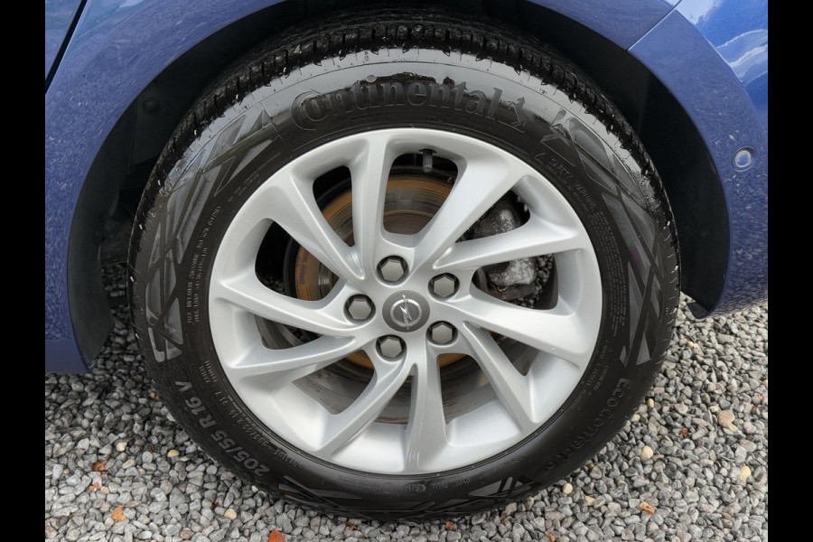 Opel Astra 1.2 Blitz Elegance 1e Eigenaar,Navi,Camera,131pk,Clima,Cruise,Lm velgen,6 Bak,Pdc V+A,Apk tot 08-2027