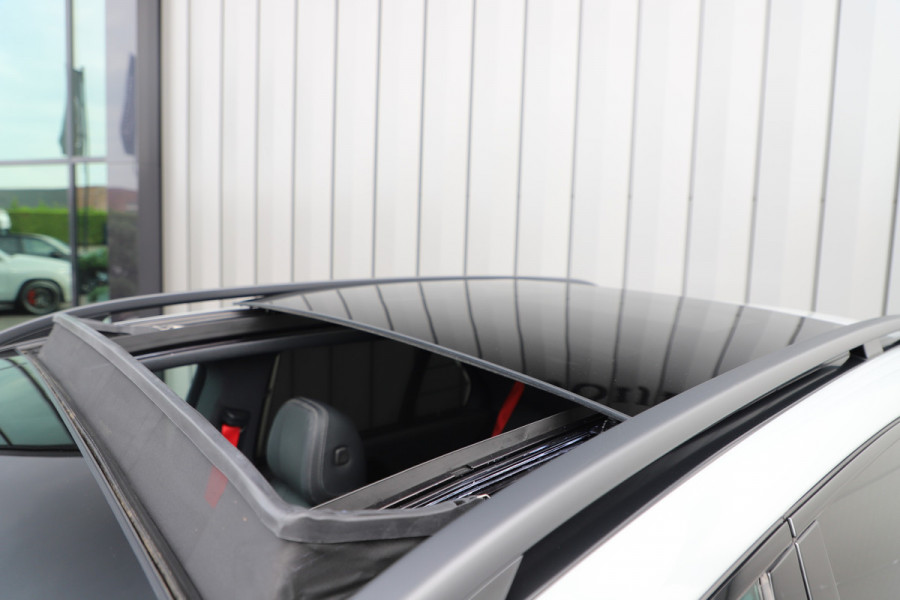 Mercedes-Benz GLE 63 S AMG 4MATIC+ | 612PK | Luchtvering | Massage | Carbon | Head-up | Keyles-go | Sfeerverlichting | Burmester | Stuurwielverw. Mercedes-Benz GLE 63 S AMG 4MATIC+ | 612PK | Luchtvering | Massage | Carbon | Head-up | Keyles-go | Sfeerverlichting | Burmester | Stuurwielverw.