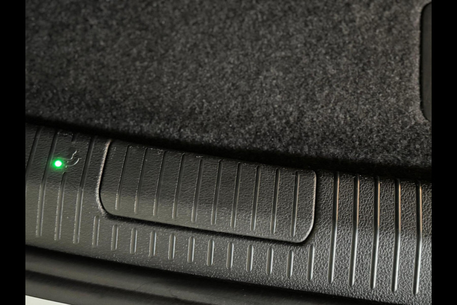 Volkswagen Golf Sportsvan 1.5 TSI ACT Highline Edition | Dynaudio | Pano | Keyless | Trekhaak | Leder | Stuur/Stoelverwarming | Volkswagen Golf Sportsvan 1.5 TSI ACT Highline Edition | Dynaudio | Pano | Keyless | Trekhaak | Leder | Stuur/Stoelverwarming |