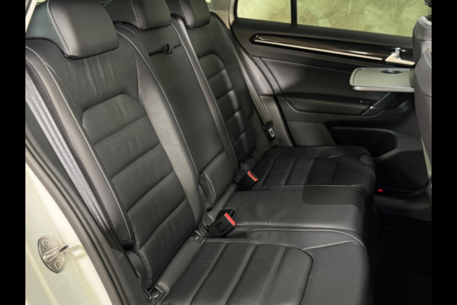 Volkswagen Golf Sportsvan 1.5 TSI ACT Highline Edition | Dynaudio | Pano | Keyless | Trekhaak | Leder | Stuur/Stoelverwarming | Volkswagen Golf Sportsvan 1.5 TSI ACT Highline Edition | Dynaudio | Pano | Keyless | Trekhaak | Leder | Stuur/Stoelverwarming |