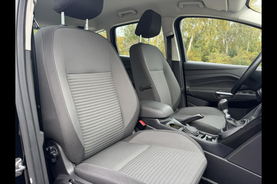 Ford C-MAX 1.5 Titanium 150pk Trekhaak | Achteruitrijcamera | Stoelverwarming | Climate control | Voorruit verwarming | 1.500kg Trekgewicht!