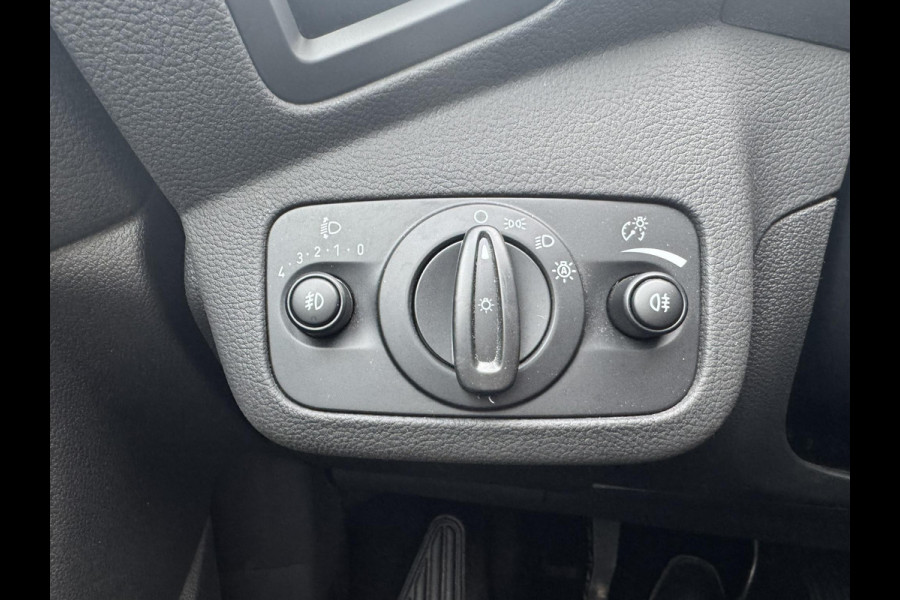 Ford C-MAX 1.5 Titanium 150pk Trekhaak | Achteruitrijcamera | Stoelverwarming | Climate control | Voorruit verwarming | 1.500kg Trekgewicht!