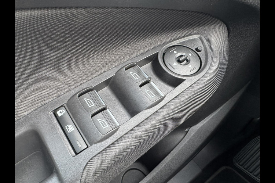 Ford C-MAX 1.5 Titanium 150pk Trekhaak | Achteruitrijcamera | Stoelverwarming | Climate control | Voorruit verwarming | 1.500kg Trekgewicht!