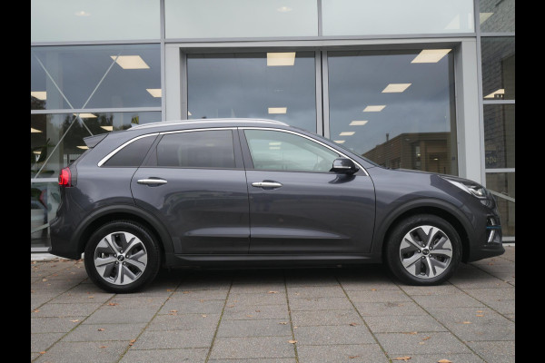 Kia e-Niro ExecutiveLine 64 kWh | 3Fase | Cruise | Clima | Carplay | Navi | Stoelverwarming-ventilatie |