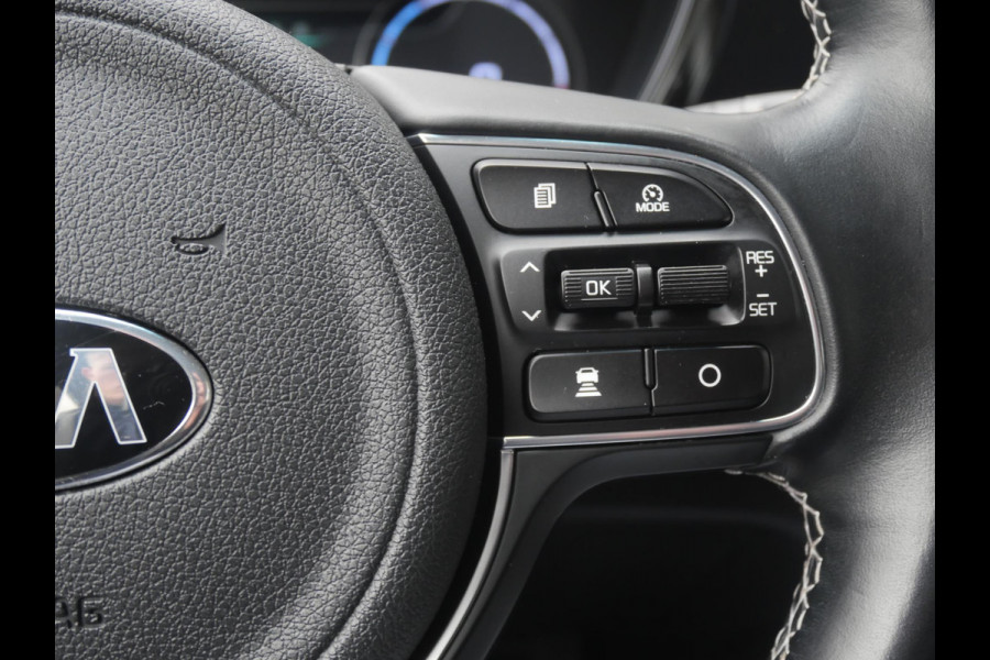 Kia e-Niro ExecutiveLine 64 kWh | 3Fase | Cruise | Clima | Carplay | Navi | Stoelverwarming-ventilatie |