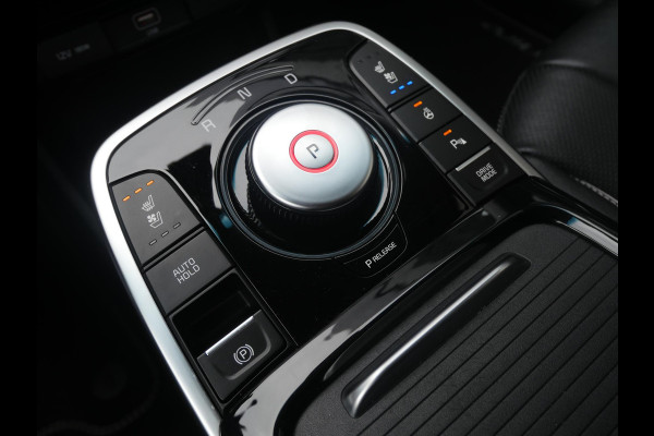 Kia e-Niro ExecutiveLine 64 kWh | 3Fase | Cruise | Clima | Carplay | Navi | Stoelverwarming-ventilatie |