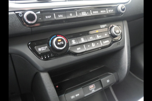 Kia e-Niro ExecutiveLine 64 kWh | 3Fase | Cruise | Clima | Carplay | Navi | Stoelverwarming-ventilatie |