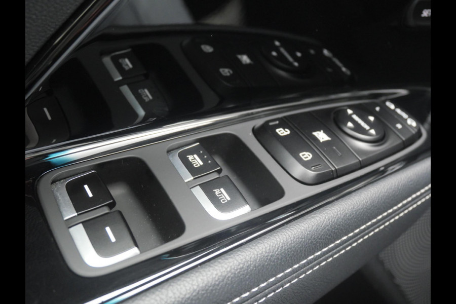 Kia e-Niro ExecutiveLine 64 kWh | 3Fase | Cruise | Clima | Carplay | Navi | Stoelverwarming-ventilatie |