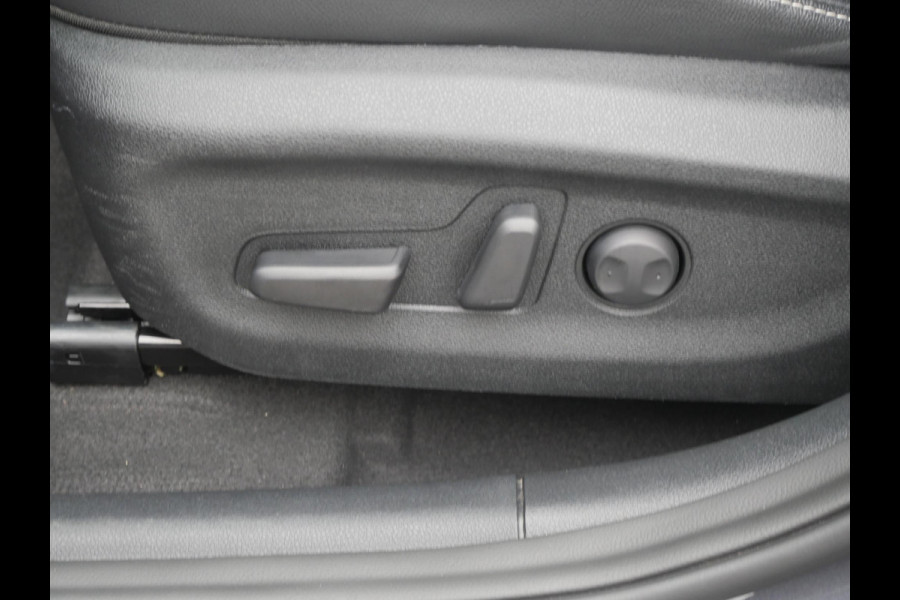 Kia e-Niro ExecutiveLine 64 kWh | 3Fase | Cruise | Clima | Carplay | Navi | Stoelverwarming-ventilatie |