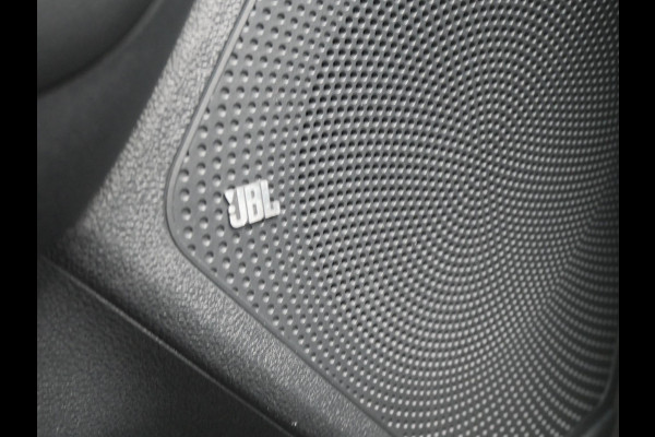 Kia e-Niro ExecutiveLine 64 kWh | 3Fase | Cruise | Clima | Carplay | Navi | Stoelverwarming-ventilatie |