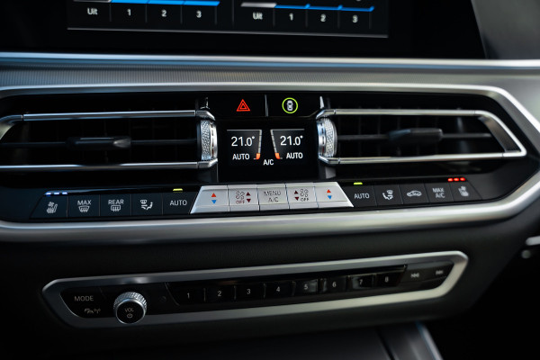 BMW X5 xDrive45e High Executive - M Sport | Maxton Pakket | Panorama | Stoelkoeling & Massage | Elek. Trekhaak BMW X5 xDrive45e High Executive - M Sport | Maxton Pakket | Panorama | Stoelkoeling & Massage | Elek. Trekhaak