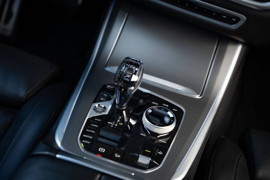 BMW X5 xDrive45e High Executive - M Sport | Maxton Pakket | Panorama | Stoelkoeling & Massage | Elek. Trekhaak BMW X5 xDrive45e High Executive - M Sport | Maxton Pakket | Panorama | Stoelkoeling & Massage | Elek. Trekhaak