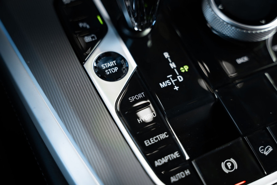 BMW X5 xDrive45e High Executive - M Sport | Maxton Pakket | Panorama | Stoelkoeling & Massage | Elek. Trekhaak BMW X5 xDrive45e High Executive - M Sport | Maxton Pakket | Panorama | Stoelkoeling & Massage | Elek. Trekhaak