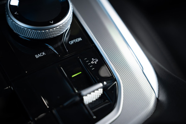 BMW X5 xDrive45e High Executive - M Sport | Maxton Pakket | Panorama | Stoelkoeling & Massage | Elek. Trekhaak BMW X5 xDrive45e High Executive - M Sport | Maxton Pakket | Panorama | Stoelkoeling & Massage | Elek. Trekhaak
