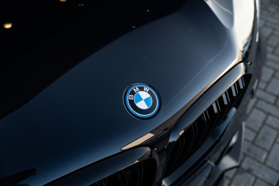 BMW X5 xDrive45e High Executive - M Sport | Maxton Pakket | Panorama | Stoelkoeling & Massage | Elek. Trekhaak BMW X5 xDrive45e High Executive - M Sport | Maxton Pakket | Panorama | Stoelkoeling & Massage | Elek. Trekhaak