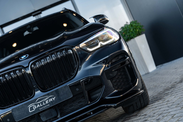 BMW X5 xDrive45e High Executive - M Sport | Maxton Pakket | Panorama | Stoelkoeling & Massage | Elek. Trekhaak BMW X5 xDrive45e High Executive - M Sport | Maxton Pakket | Panorama | Stoelkoeling & Massage | Elek. Trekhaak