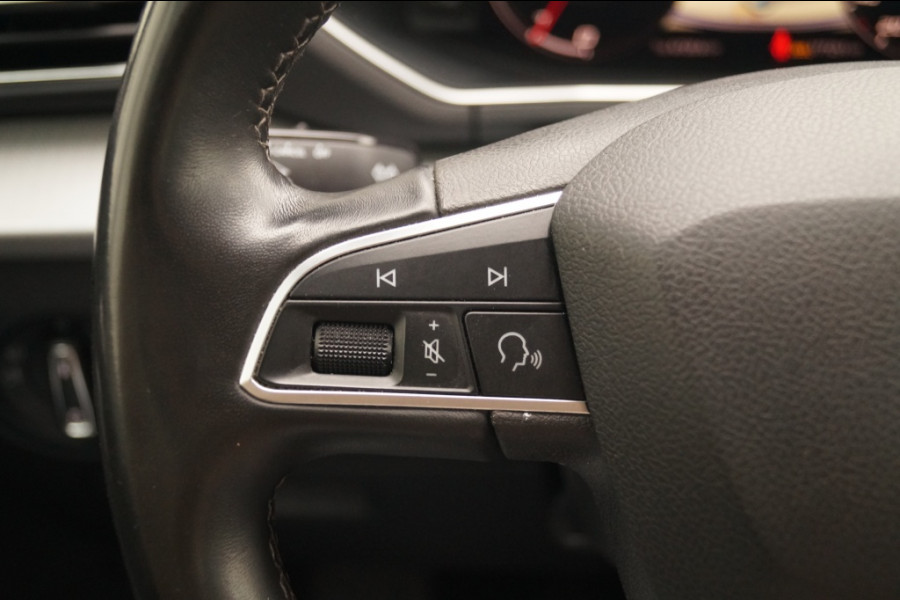 Seat Tarraco 1.5 TSI 150pk Style 7-persoons -LED-NAVI-ECC-PDC-