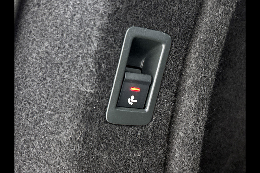 Audi A4 Avant 3.0 TFSI S4 quattro Pro Line Plus(Dealer OnderH, Pano, Camera, Digitale Dash, StoelV, Navi, Adaptieve Cruise, Etc) Audi A4 Avant 3.0 TFSI S4 quattro Pro Line Plus(Dealer OnderH, Pano, Camera, Digitale Dash, StoelV, Navi, Adaptieve Cruise, Etc)