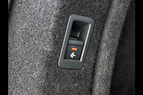 Audi A4 Avant 3.0 TFSI S4 quattro Pro Line Plus(Dealer OnderH, Pano, Camera, Digitale Dash, StoelV, Navi, Adaptieve Cruise, Etc) Audi A4 Avant 3.0 TFSI S4 quattro Pro Line Plus(Dealer OnderH, Pano, Camera, Digitale Dash, StoelV, Navi, Adaptieve Cruise, Etc)