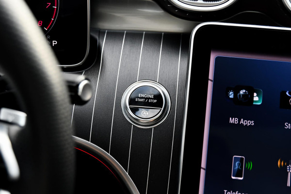 Mercedes-Benz C-Klasse 180 AMG Night ed. Pano, Memory, 360, Dodeh, Sfeer, CarPlay!