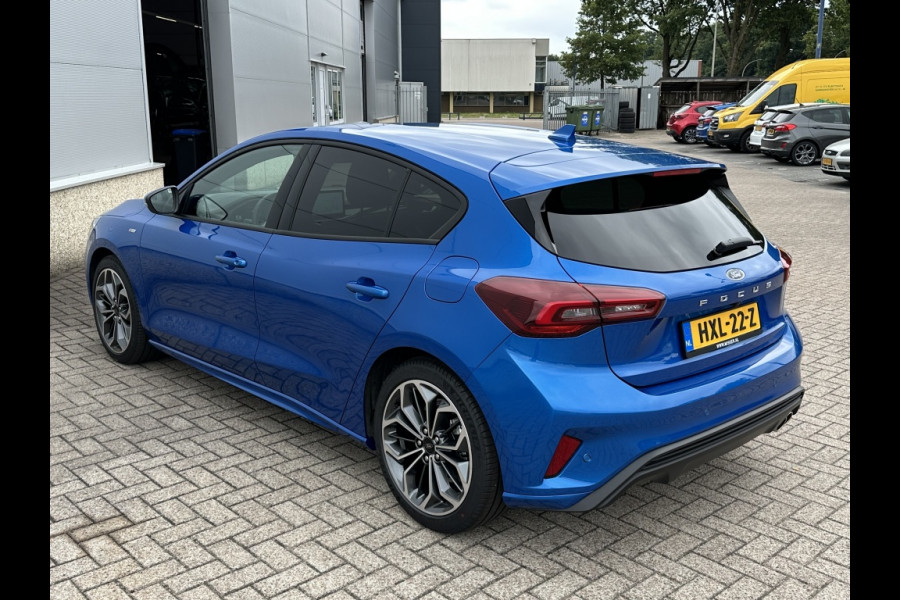 Ford Focus 155PK EBH ST Line X AUTOMAAT! TREKHAAK! WINTERPACK! 18INCH!
