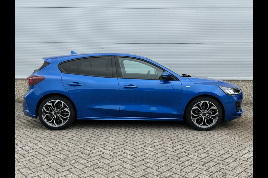 Ford Focus 155PK EBH ST Line X AUTOMAAT! TREKHAAK! WINTERPACK! 18INCH!