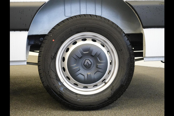 Renault Master T33 2.3 dCi 135 L2H2 BPM VRIJ! Airco Cruise control Parkeersensoren Navigatie Trekhaak Renault Master T33 2.3 dCi 135 L2H2 BPM VRIJ! Airco Cruise control Parkeersensoren Navigatie Trekhaak