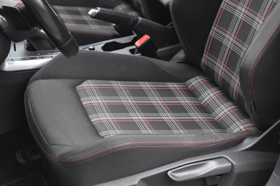 Volkswagen Polo 2.0 TSI GTI Pano DSG Virtual Stoelvw Volkswagen Polo 2.0 TSI GTI Pano DSG Virtual Stoelvw