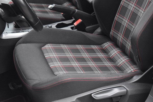 Volkswagen Polo 2.0 TSI GTI Pano DSG Virtual Stoelvw Volkswagen Polo 2.0 TSI GTI Pano DSG Virtual Stoelvw