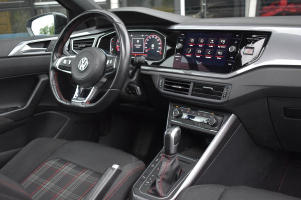 Volkswagen Polo 2.0 TSI GTI Pano DSG Virtual Stoelvw Volkswagen Polo 2.0 TSI GTI Pano DSG Virtual Stoelvw