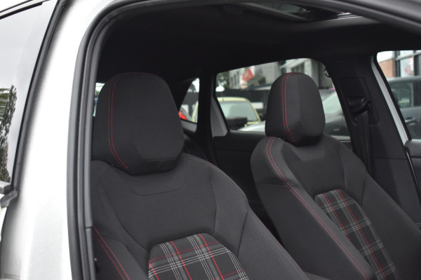 Volkswagen Polo 2.0 TSI GTI Pano DSG Virtual Stoelvw Volkswagen Polo 2.0 TSI GTI Pano DSG Virtual Stoelvw