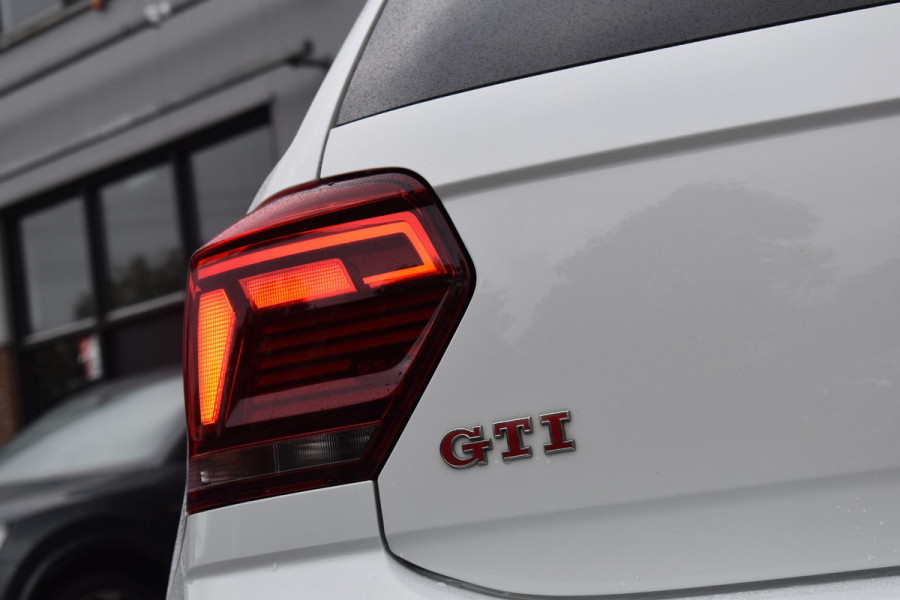 Volkswagen Polo 2.0 TSI GTI Pano DSG Virtual Stoelvw Volkswagen Polo 2.0 TSI GTI Pano DSG Virtual Stoelvw