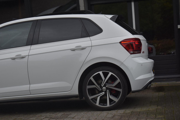 Volkswagen Polo 2.0 TSI GTI Pano DSG Virtual Stoelvw Volkswagen Polo 2.0 TSI GTI Pano DSG Virtual Stoelvw