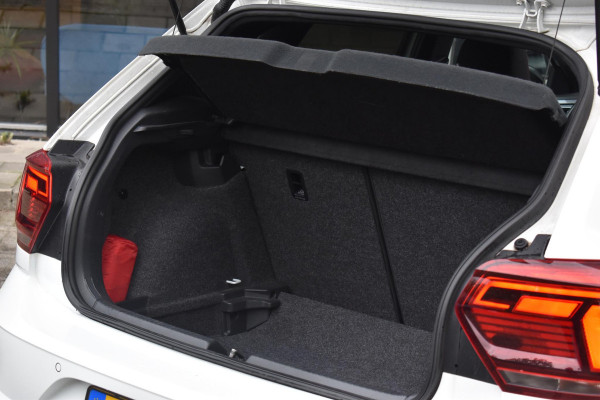 Volkswagen Polo 2.0 TSI GTI Pano DSG Virtual Stoelvw Volkswagen Polo 2.0 TSI GTI Pano DSG Virtual Stoelvw