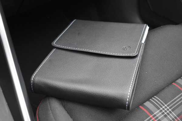 Volkswagen Polo 2.0 TSI GTI Pano DSG Virtual Stoelvw Volkswagen Polo 2.0 TSI GTI Pano DSG Virtual Stoelvw