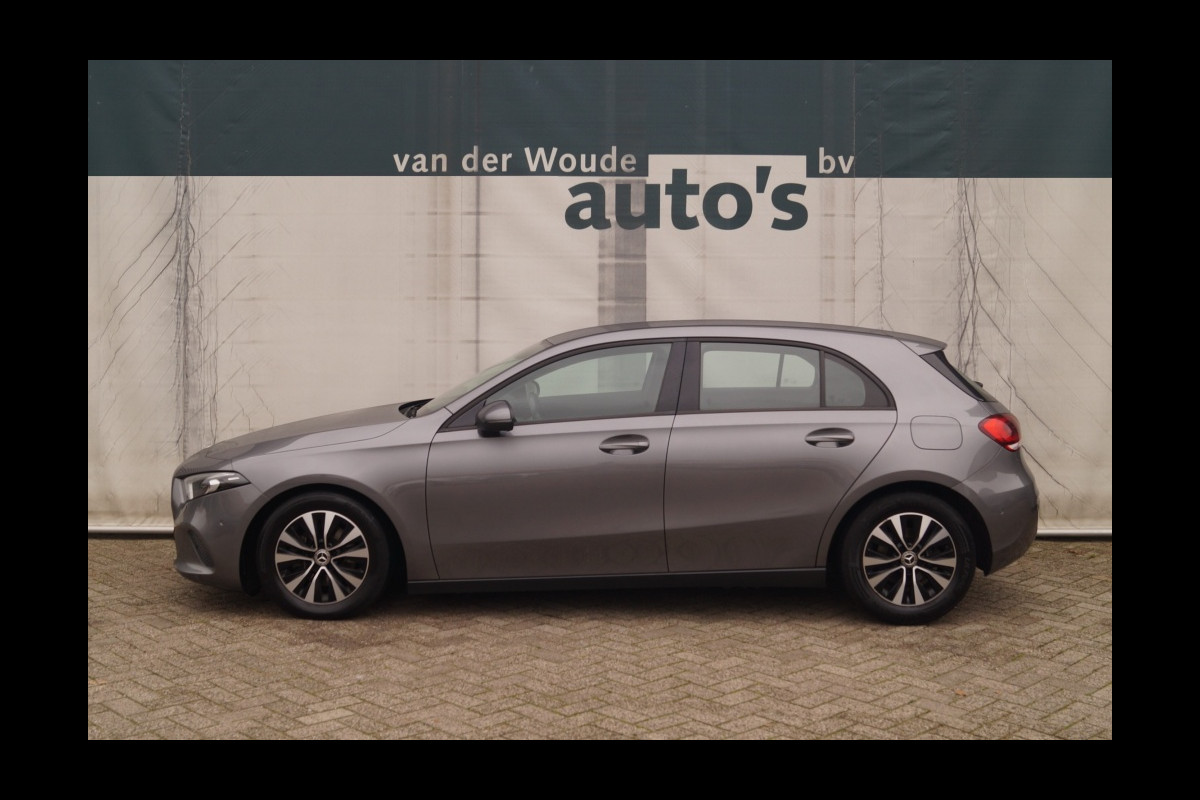 Mercedes-Benz A-Klasse 160 Business Solution -NAVI-ECC-PDC-CAM- Mercedes-Benz A-Klasse 160 Business Solution -NAVI-ECC-PDC-CAM-