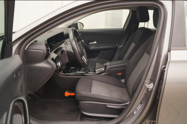 Mercedes-Benz A-Klasse 160 Business Solution -NAVI-ECC-PDC-CAM- Mercedes-Benz A-Klasse 160 Business Solution -NAVI-ECC-PDC-CAM-