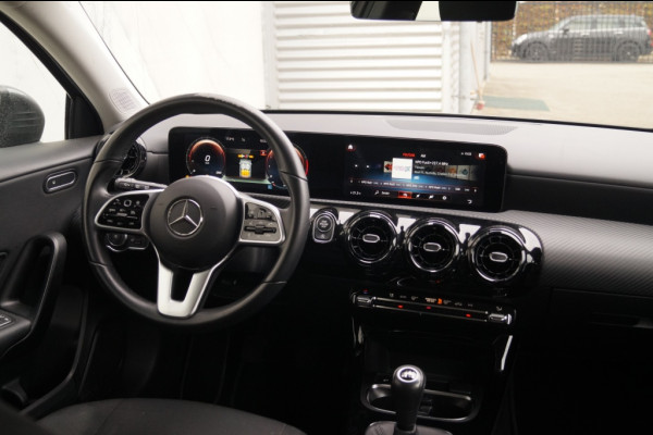 Mercedes-Benz A-Klasse 160 Business Solution -NAVI-ECC-PDC-CAM- Mercedes-Benz A-Klasse 160 Business Solution -NAVI-ECC-PDC-CAM-