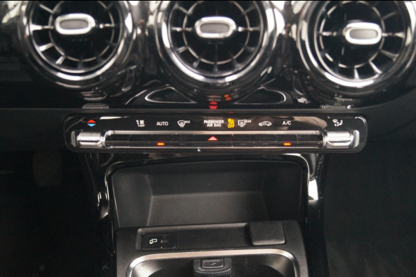 Mercedes-Benz A-Klasse 160 Business Solution -NAVI-ECC-PDC-CAM- Mercedes-Benz A-Klasse 160 Business Solution -NAVI-ECC-PDC-CAM-