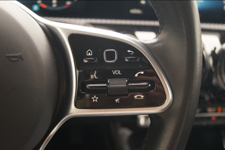 Mercedes-Benz A-Klasse 160 Business Solution -NAVI-ECC-PDC-CAM- Mercedes-Benz A-Klasse 160 Business Solution -NAVI-ECC-PDC-CAM-