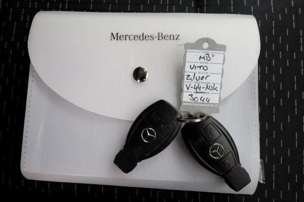 Mercedes-Benz Vito 114 CDI 136pk Compact 9G Automaat 2x Schuifdeur/LED/Camera/Inrichting 05-2022 Mercedes-Benz Vito 114 CDI 136pk Compact 9G Automaat 2x Schuifdeur/LED/Camera/Inrichting 05-2022
