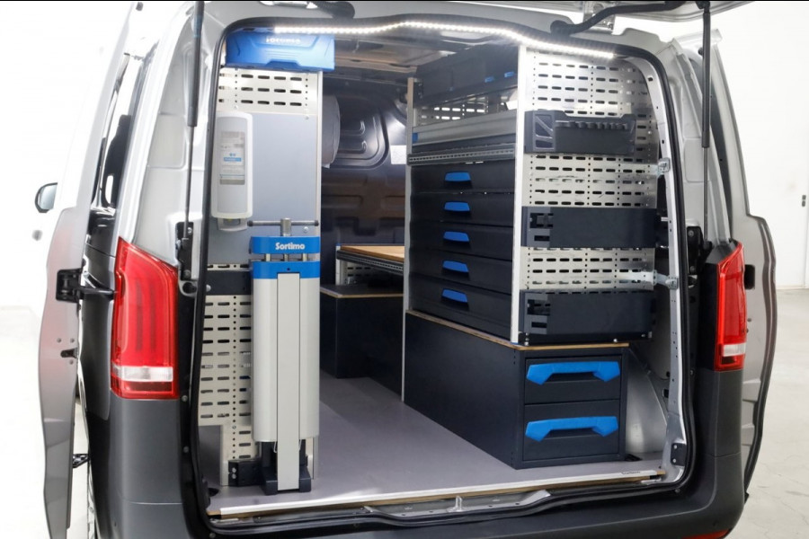 Mercedes-Benz Vito 114 CDI 136pk Compact 9G Automaat 2x Schuifdeur/LED/Camera/Inrichting 05-2022 Mercedes-Benz Vito 114 CDI 136pk Compact 9G Automaat 2x Schuifdeur/LED/Camera/Inrichting 05-2022