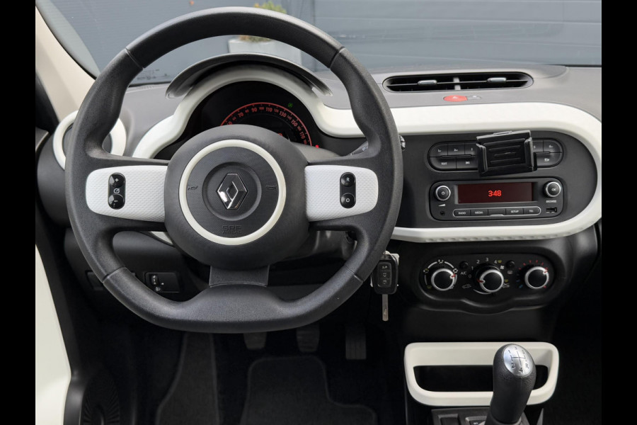 Renault Twingo 1.0 SCe Collection 2e Eigenaar,Airco,N.A.P,Zeer Zuinig,Weinig km,Apk tot 04-2026 Renault Twingo 1.0 SCe Collection 2e Eigenaar,Airco,N.A.P,Zeer Zuinig,Weinig km,Apk tot 04-2026