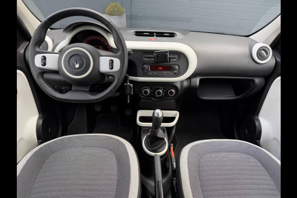 Renault Twingo 1.0 SCe Collection 2e Eigenaar,Airco,N.A.P,Zeer Zuinig,Weinig km,Apk tot 04-2026 Renault Twingo 1.0 SCe Collection 2e Eigenaar,Airco,N.A.P,Zeer Zuinig,Weinig km,Apk tot 04-2026