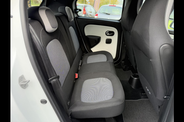 Renault Twingo 1.0 SCe Collection 2e Eigenaar,Airco,N.A.P,Zeer Zuinig,Weinig km,Apk tot 04-2026 Renault Twingo 1.0 SCe Collection 2e Eigenaar,Airco,N.A.P,Zeer Zuinig,Weinig km,Apk tot 04-2026