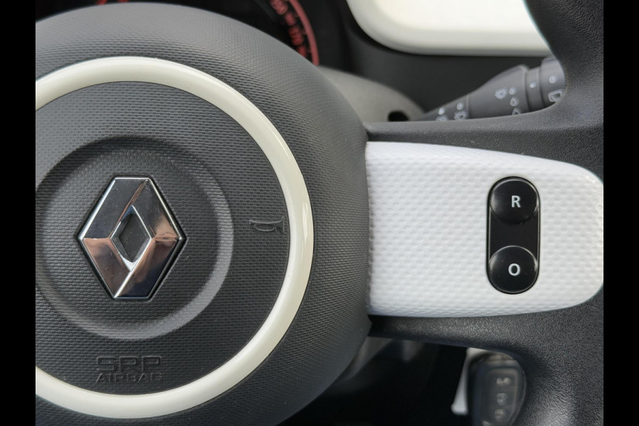 Renault Twingo 1.0 SCe Collection 2e Eigenaar,Airco,N.A.P,Zeer Zuinig,Weinig km,Apk tot 04-2026 Renault Twingo 1.0 SCe Collection 2e Eigenaar,Airco,N.A.P,Zeer Zuinig,Weinig km,Apk tot 04-2026