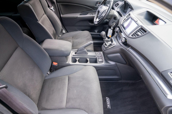 Honda CR-V 2.0 Elegance|Prijs rijklaar incl 12 mnd garantie| Trekhaak Camera Stoelverwarming Navi Clima