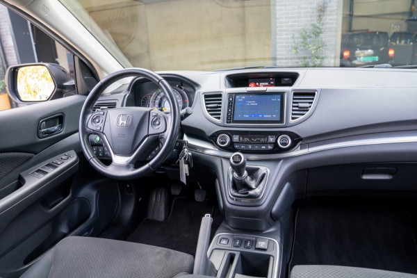 Honda CR-V 2.0 Elegance|Prijs rijklaar incl 12 mnd garantie| Trekhaak Camera Stoelverwarming Navi Clima
