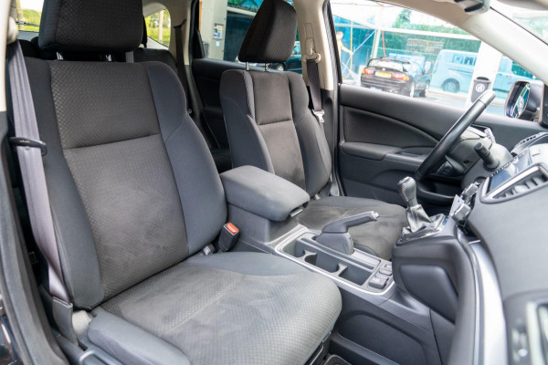 Honda CR-V 2.0 Elegance|Prijs rijklaar incl 12 mnd garantie| Trekhaak Camera Stoelverwarming Navi Clima