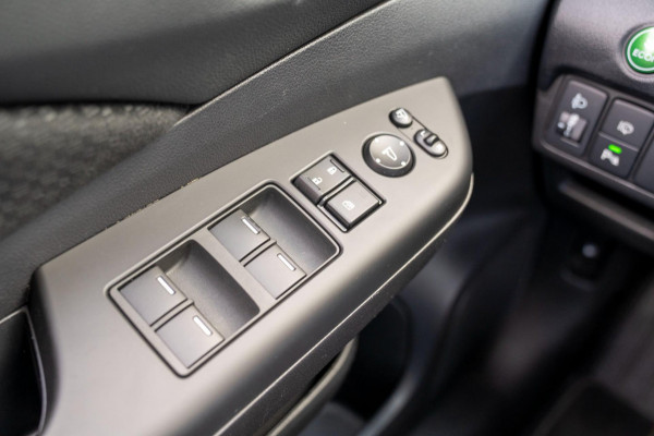 Honda CR-V 2.0 Elegance|Prijs rijklaar incl 12 mnd garantie| Trekhaak Camera Stoelverwarming Navi Clima